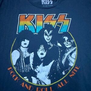 Kiss Tee - Blue with Multicolor Graphic
